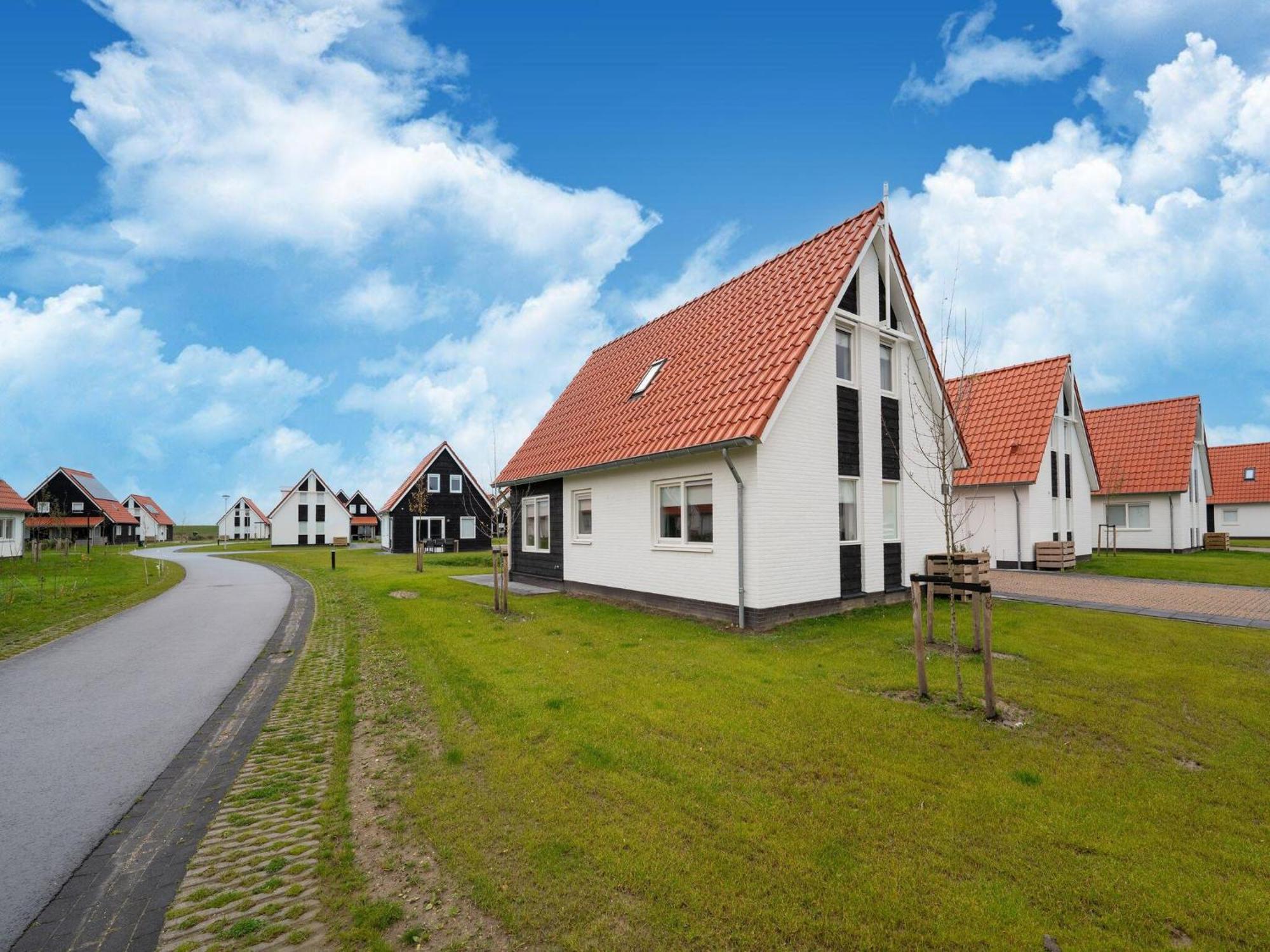 Modern Holiday Home In Scherpenisse With Garden Kültér fotó