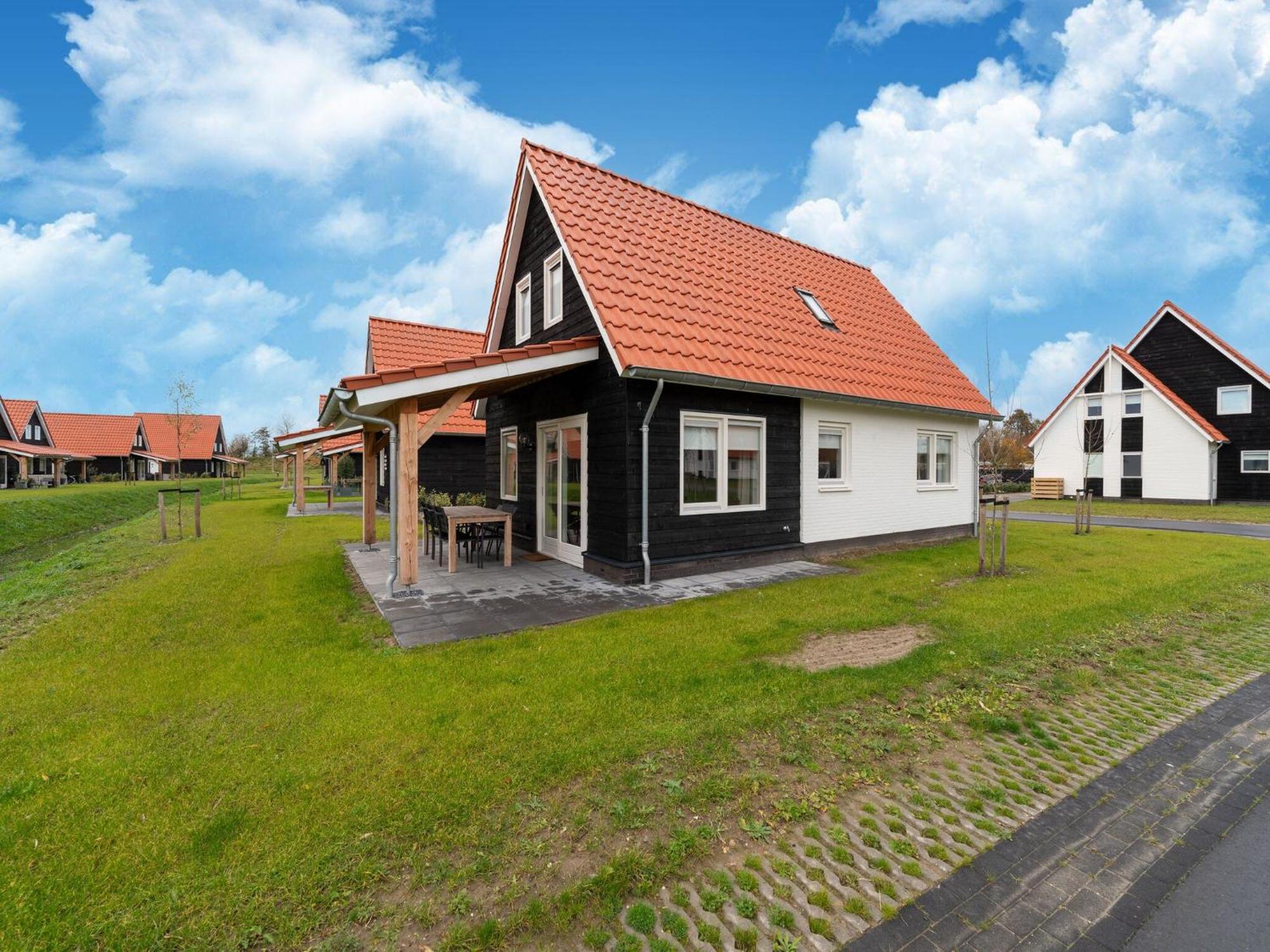 Modern Holiday Home In Scherpenisse With Garden Kültér fotó